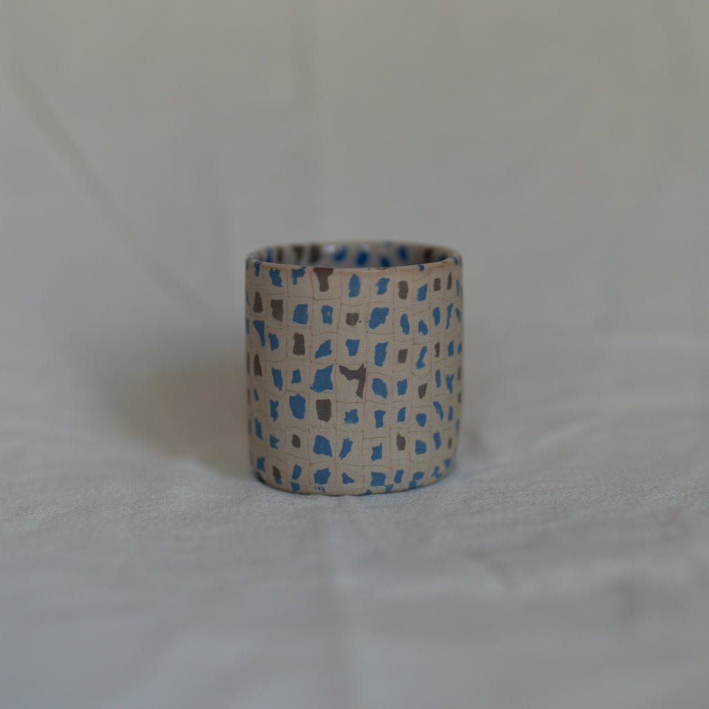 Dye cup