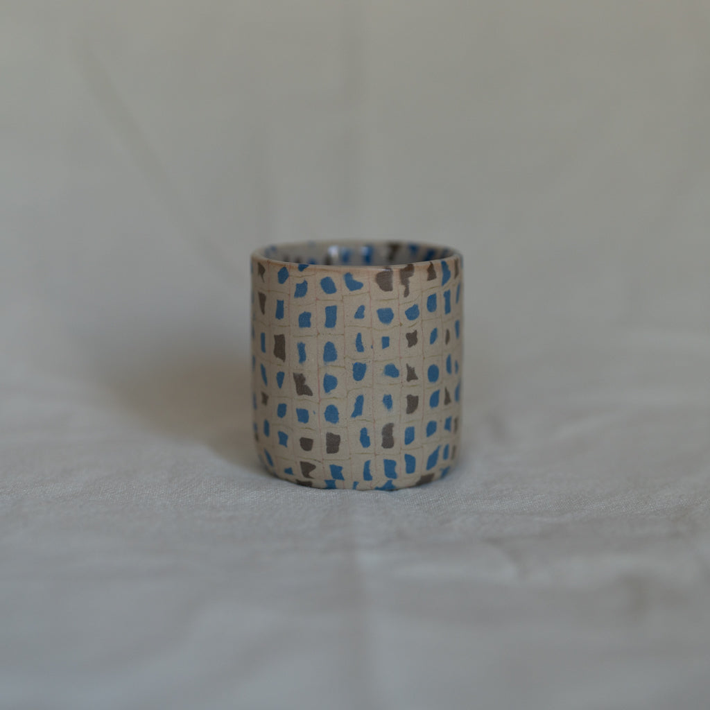 Dye cup